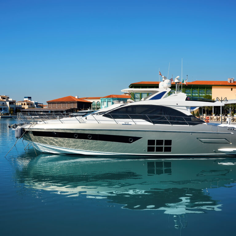 YATCH CHARTER