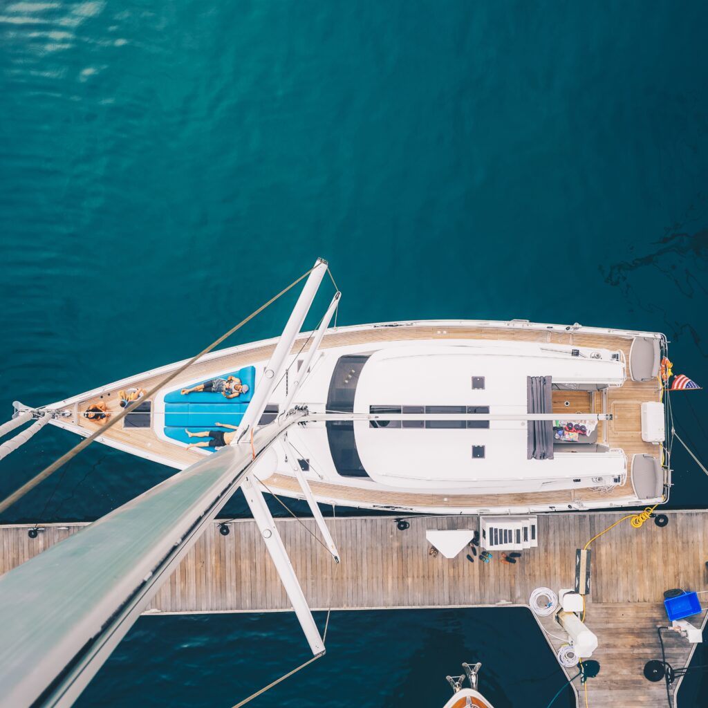YATCH CHARTER